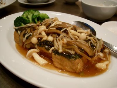 Pan fried tofu with mushrooms